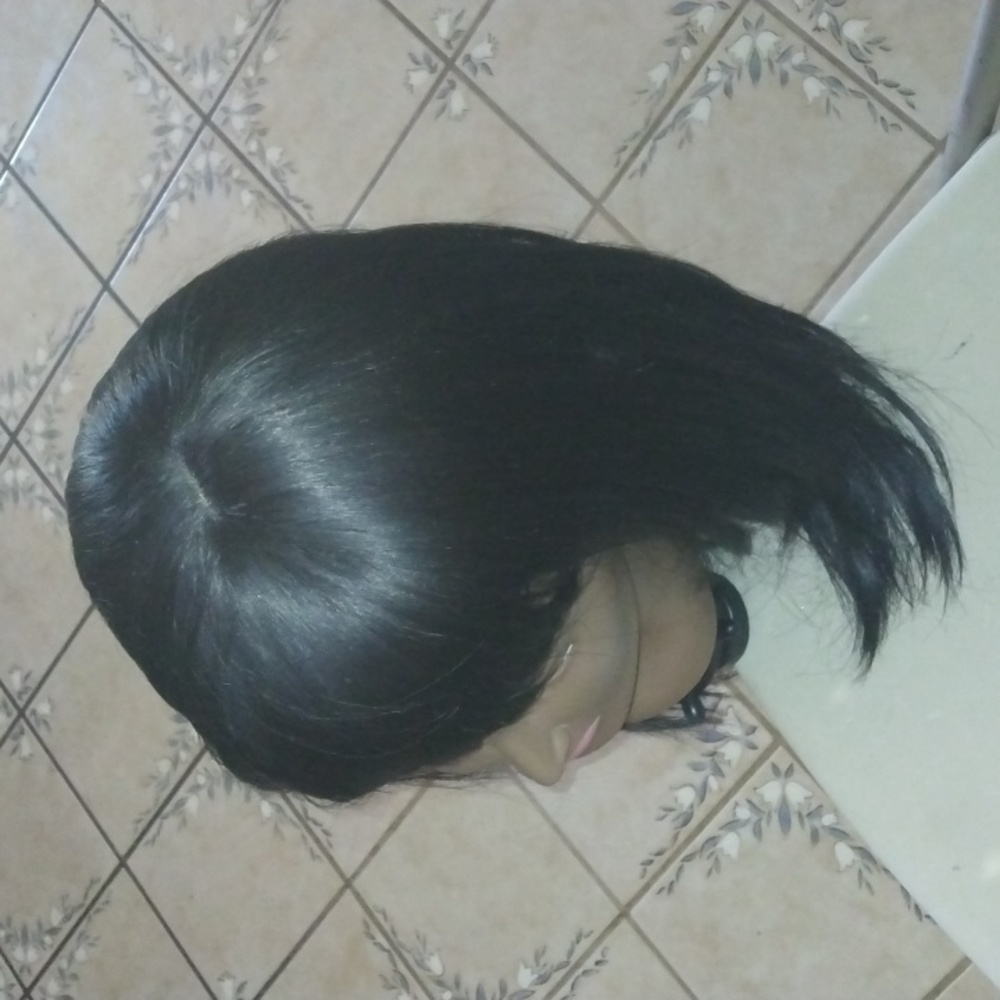 Beautiful Layered Bang Wig. About 16-18 inches long. 1B (black/brown) color.